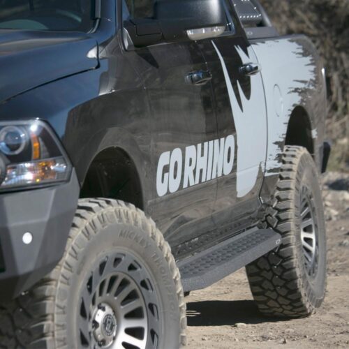 Go Rhino sidesteps RB20 met beschermede coating - Jeep Wrangler JK 2 deurs Go Rhino sidesteps RB20 met beschermede coating - Jeep Wrangler JK 2 deurs